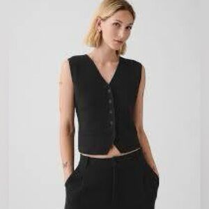 NWT Gap Cashsoft sweater vest black M Tall